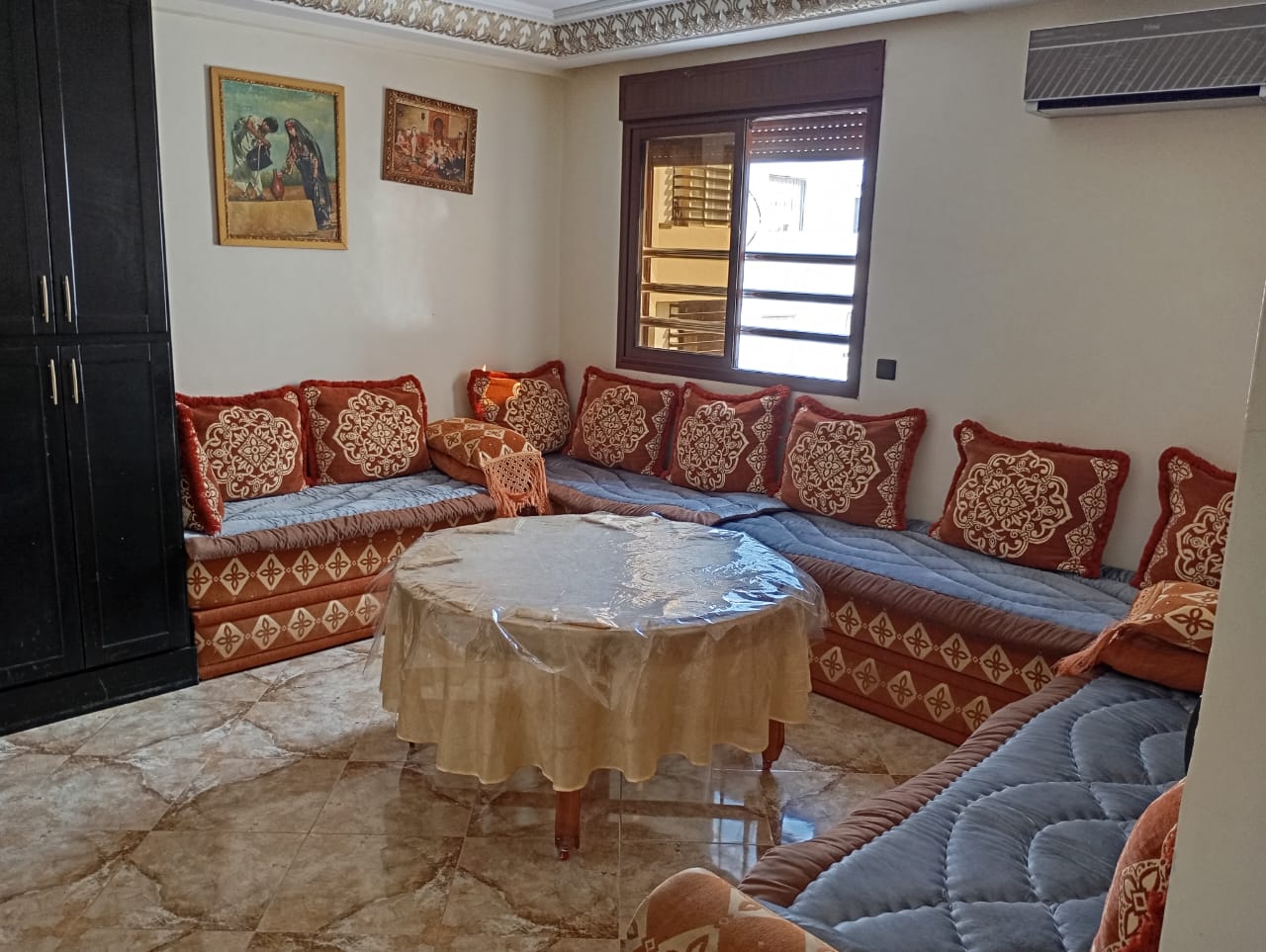 location-appartement-jour-adrar-salon-immoagadir